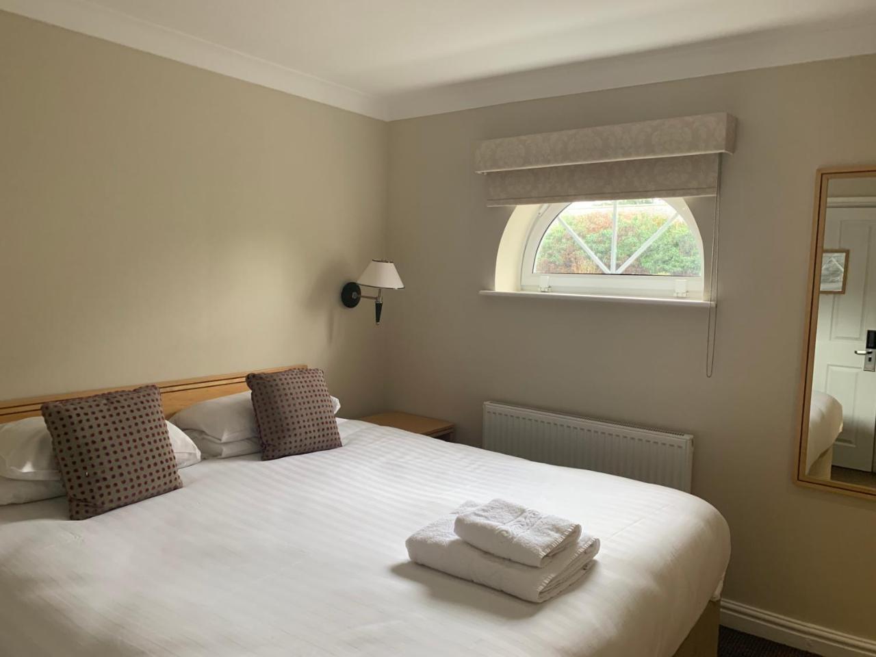Highfield Park Hotel Hook  Exterior foto